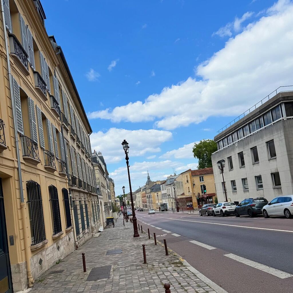 mission du jour installation dun nouvel ordinateur dans une association a versailles 78 assistancein
